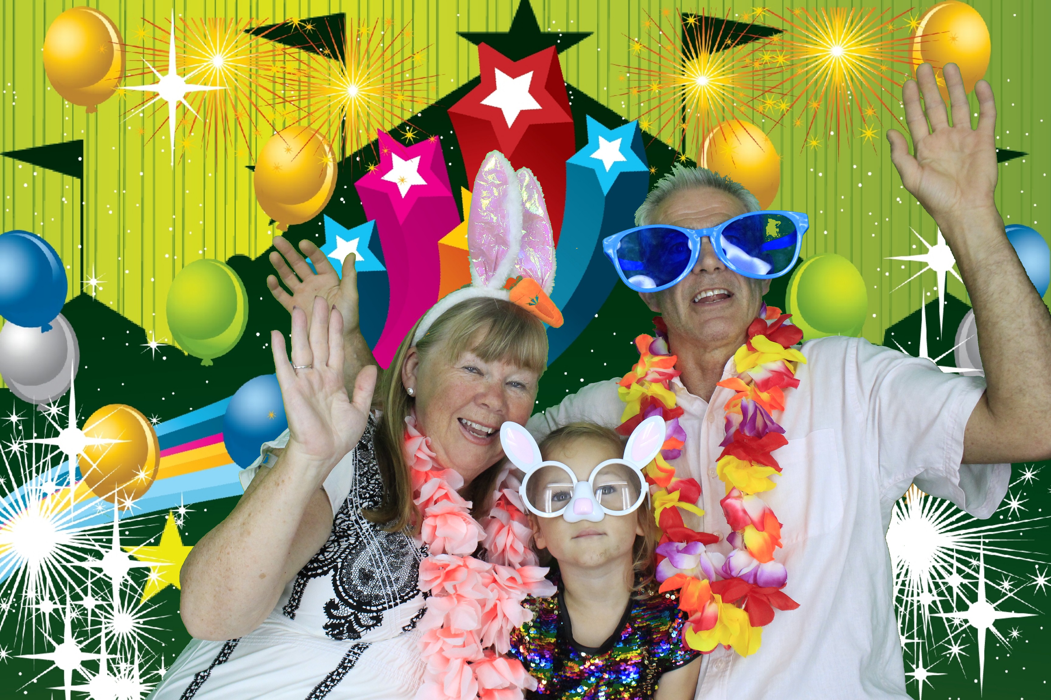 Lin's 60th Birthday | View more photos from the event at gallery.myphotoboothexperience.co.uk/u/MyPhotoBoothExperienceLtd/Lins-60th-Birthday